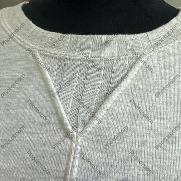 Evereve XSmall Heathered Light Gray Long Sleeve Crewneck Sweatshirt - Picture 4 of 6
